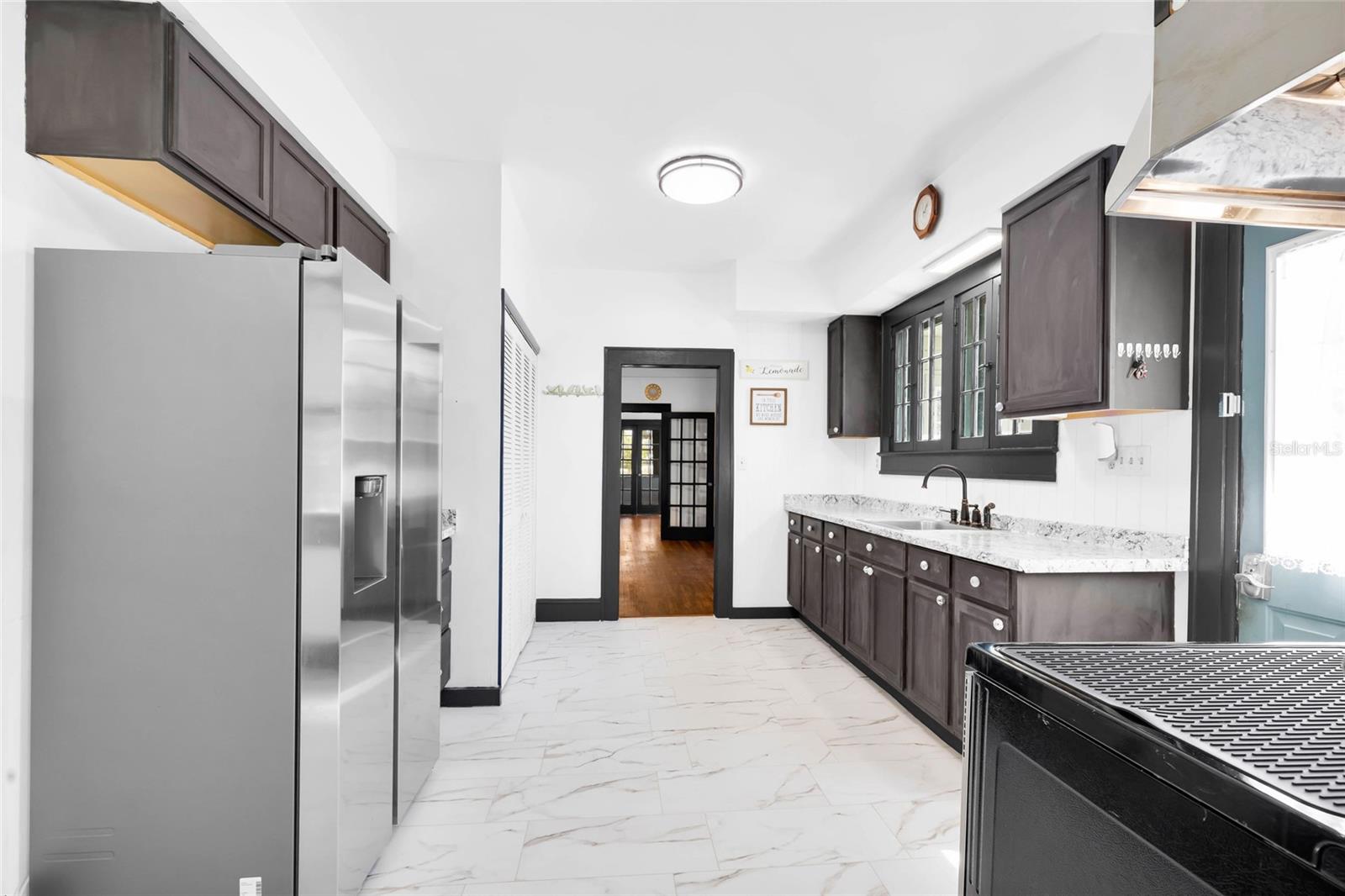 Image 32 of 39 For 1201 Sunshine Avenue