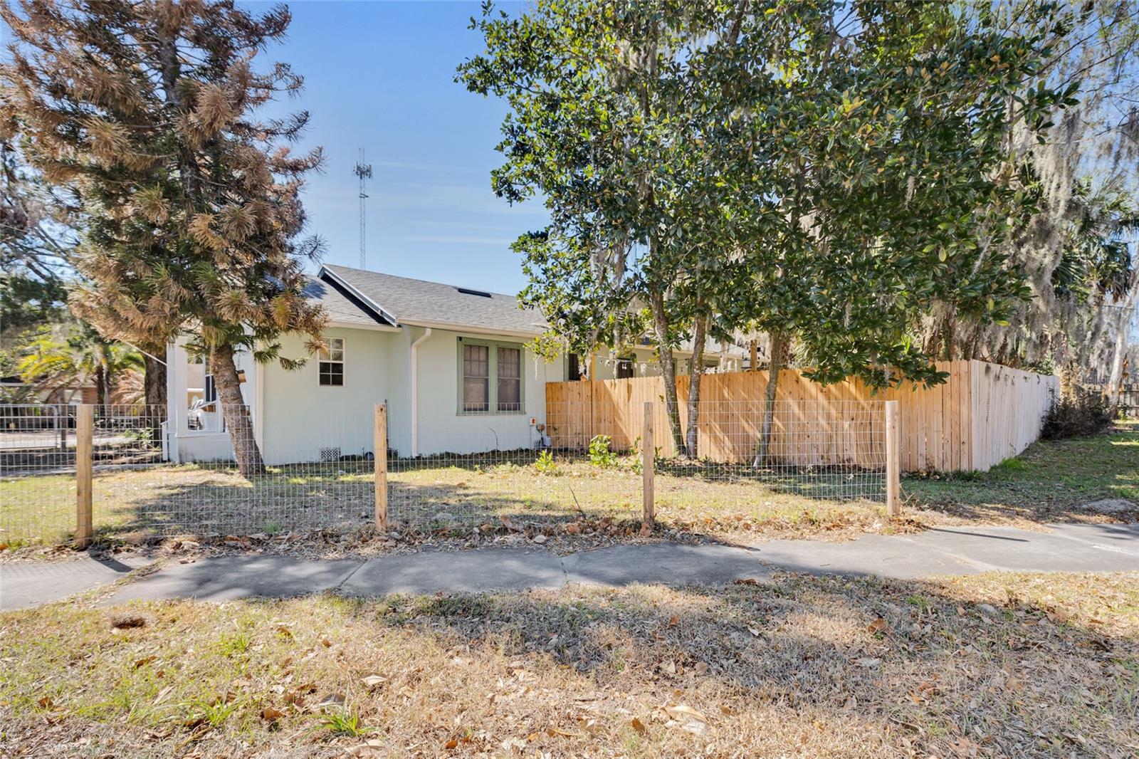 Image 7 of 39 For 1201 Sunshine Avenue