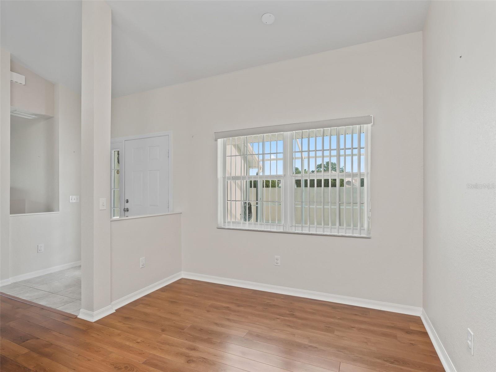 Image 9 of 57 For 17776 114th Avenue