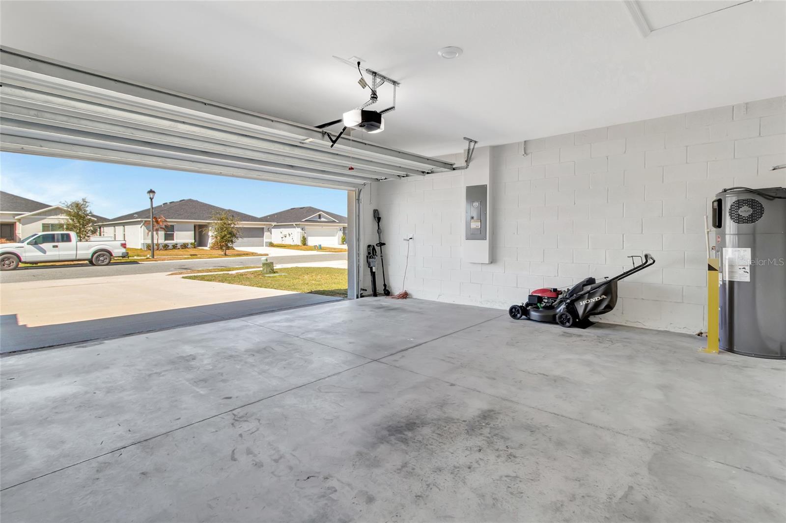 Image 24 of 34 For 232 Summerlin Loop