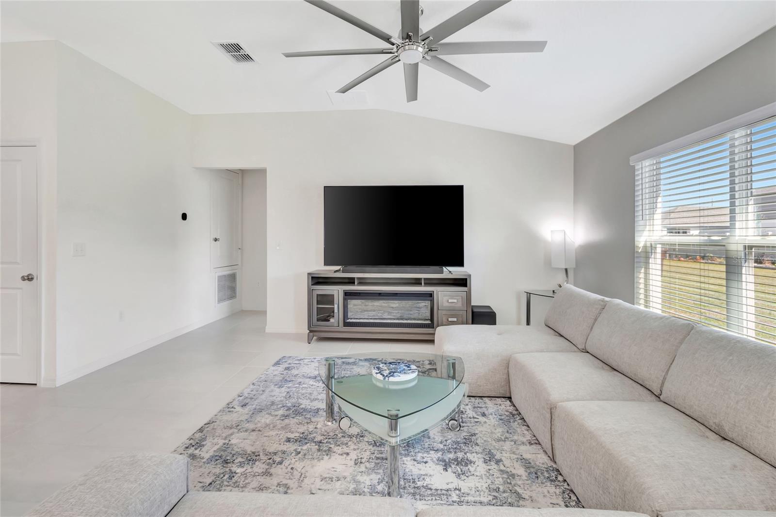 Image 4 of 34 For 232 Summerlin Loop