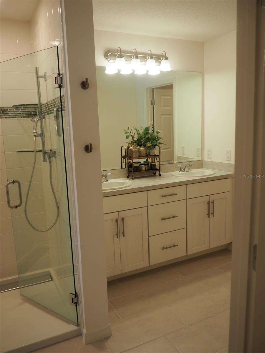 Image 22 of 39 For 216 Denali Street