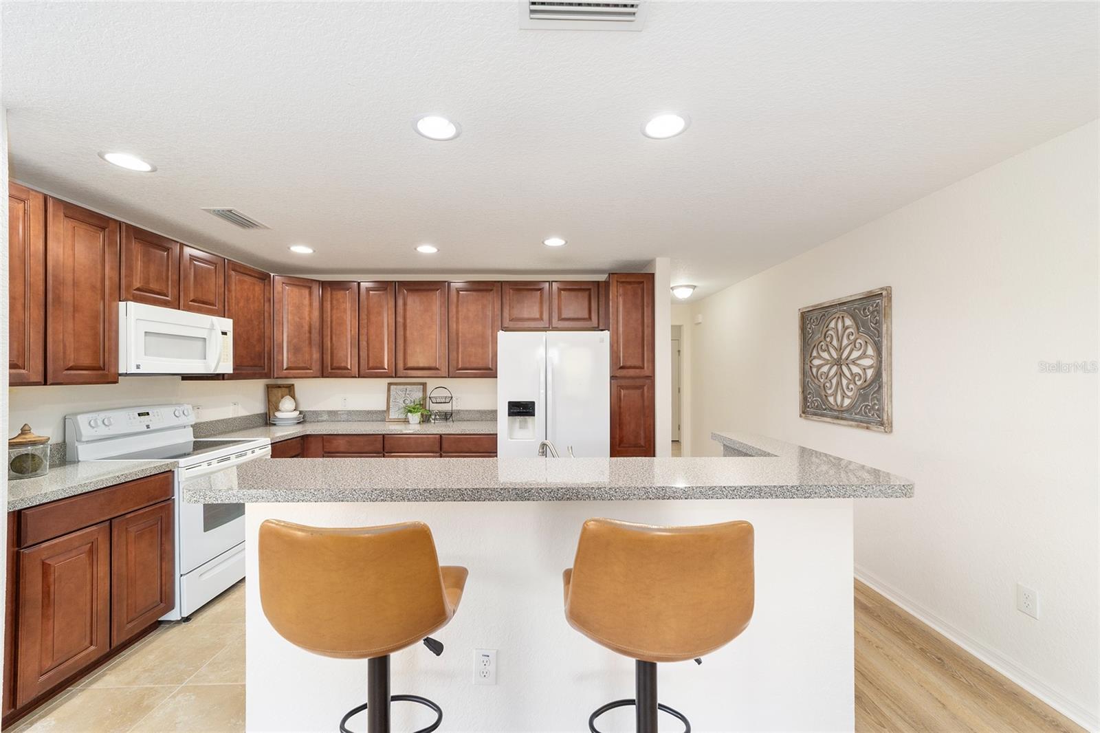 Image 11 of 52 For 5076 Neptune Circle