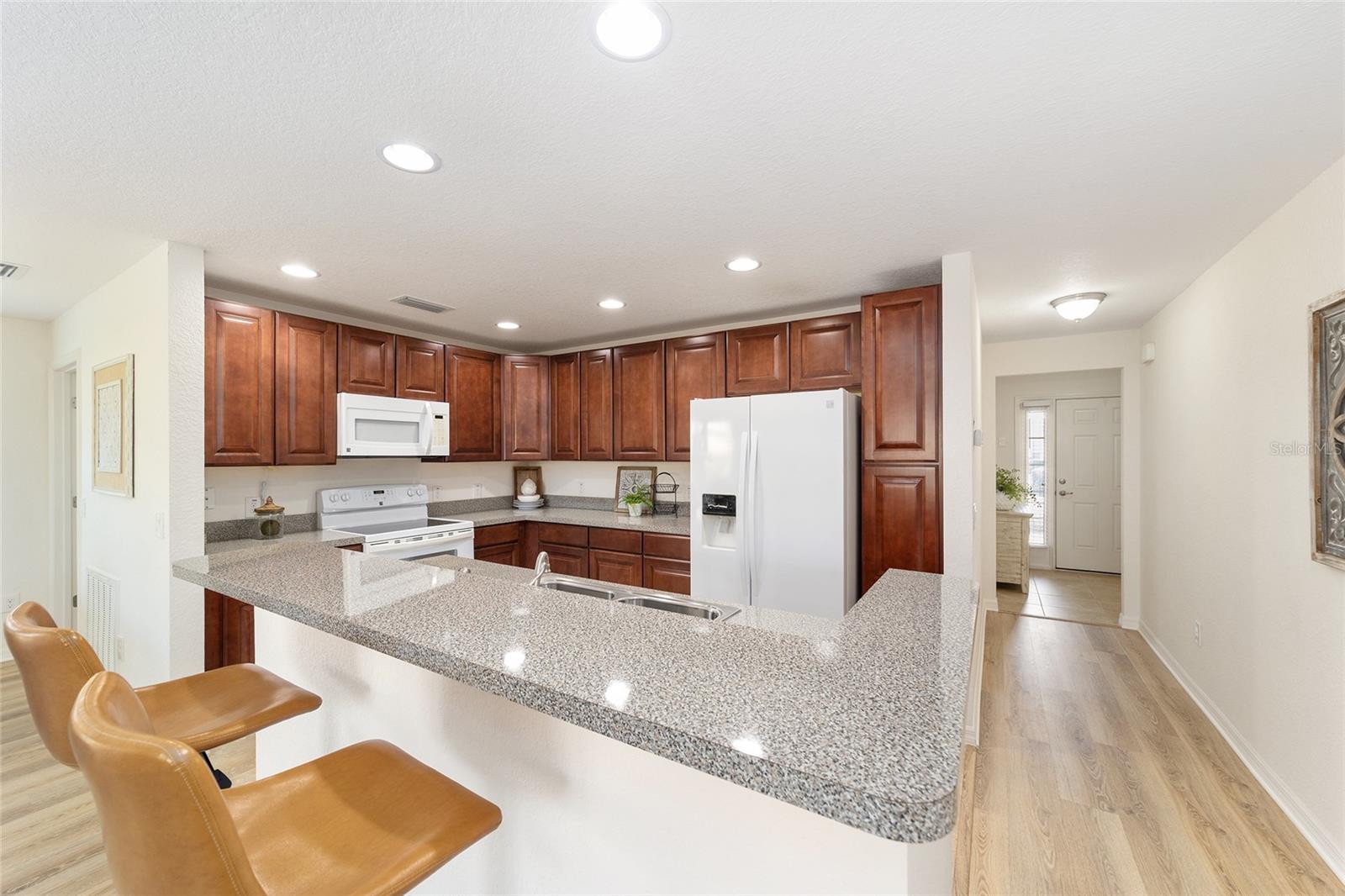 Image 12 of 52 For 5076 Neptune Circle