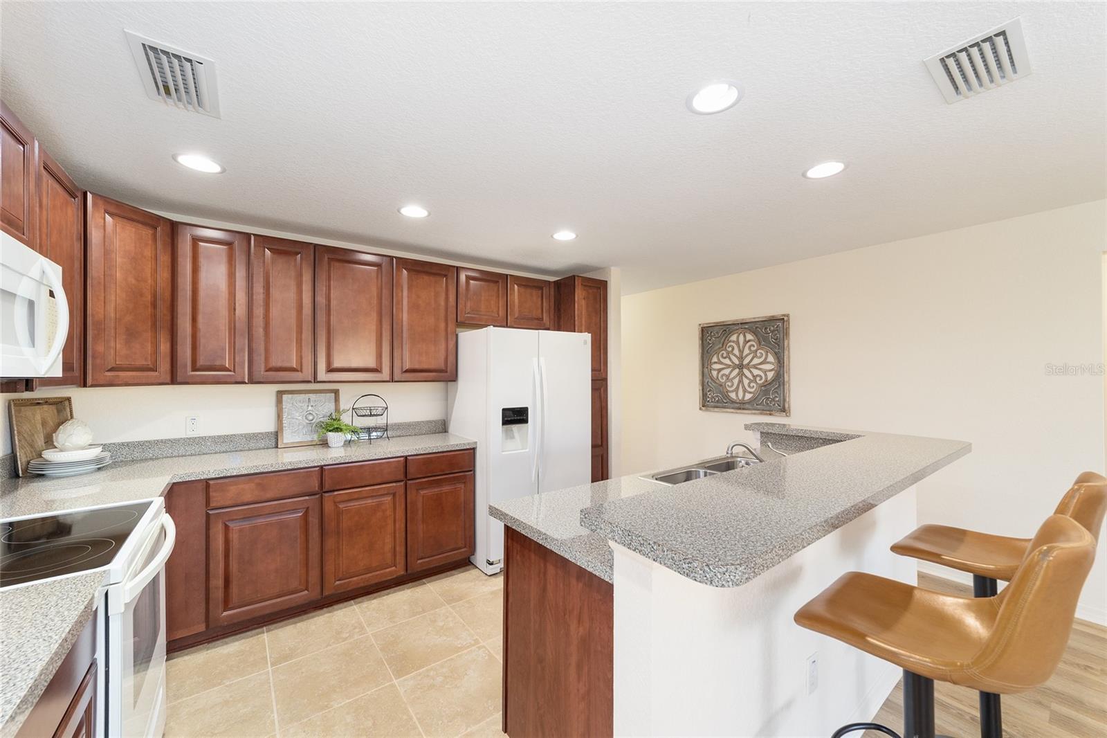 Image 14 of 52 For 5076 Neptune Circle