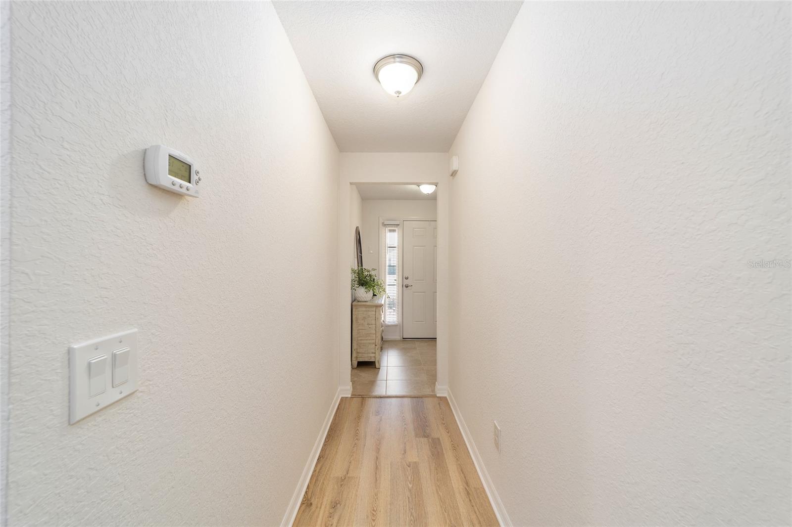 Image 21 of 52 For 5076 Neptune Circle