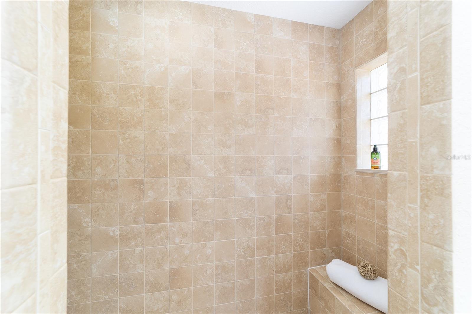 Image 27 of 52 For 5076 Neptune Circle