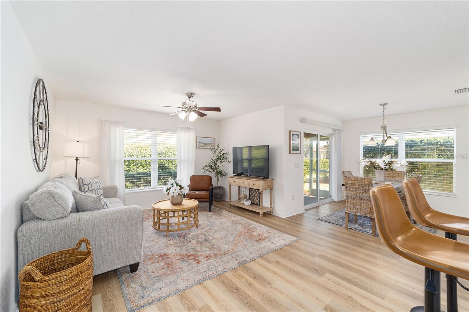 Image 6 of 52 For 5076 Neptune Circle