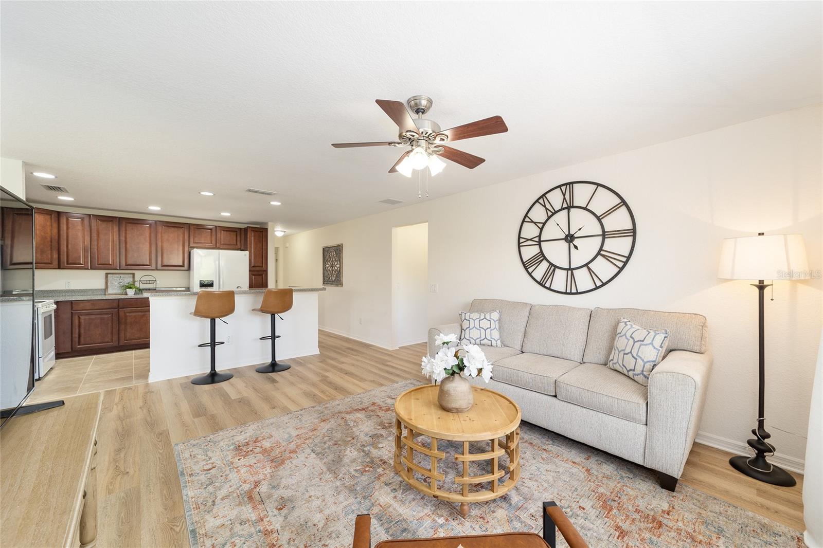 Image 9 of 52 For 5076 Neptune Circle