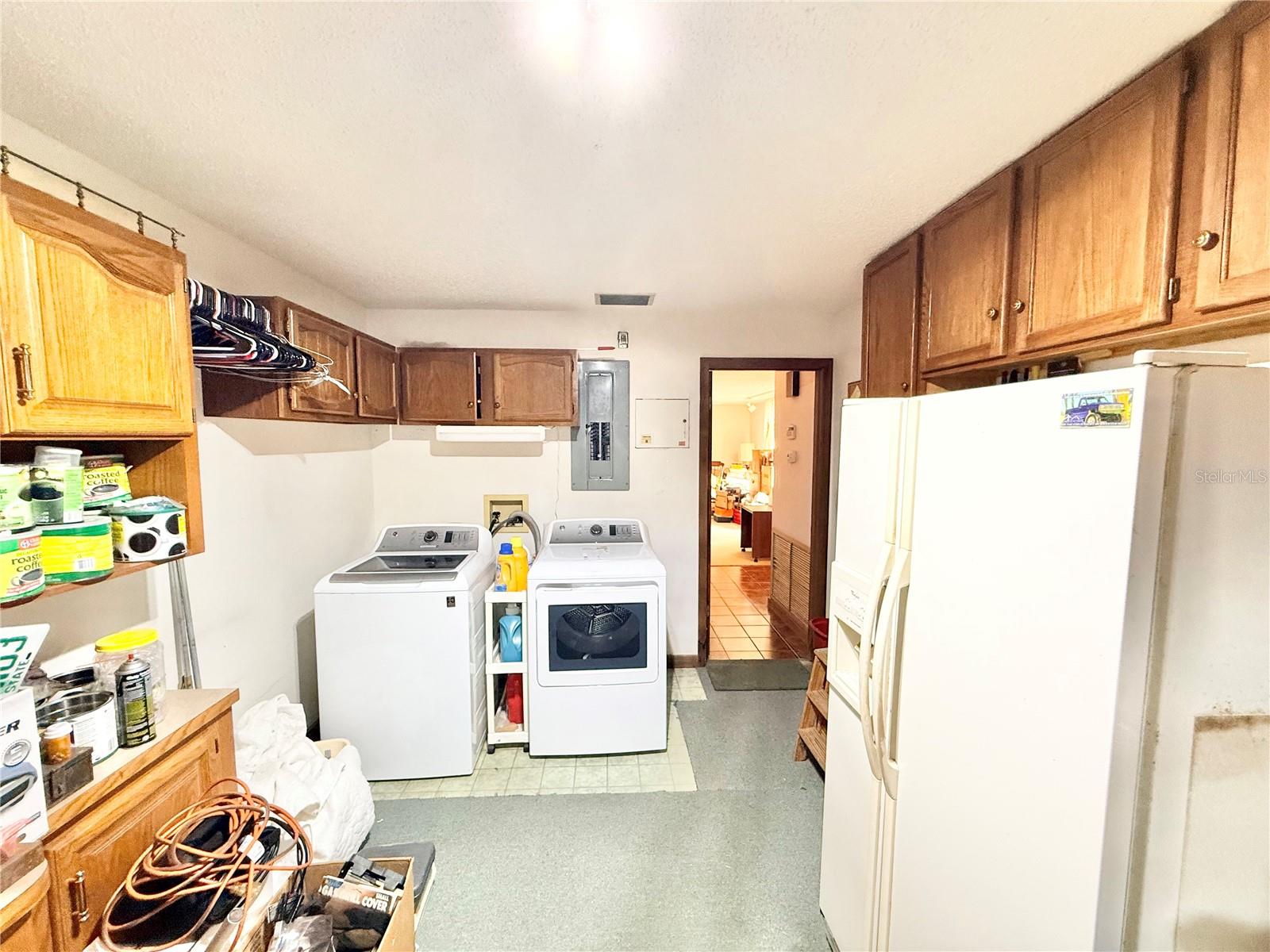 Image 24 of 39 For 1813 Maine Court