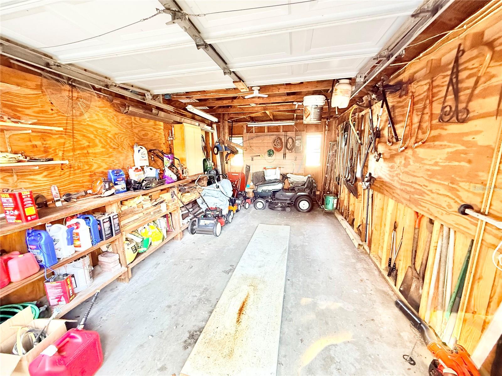 Image 35 of 39 For 1813 Maine Court