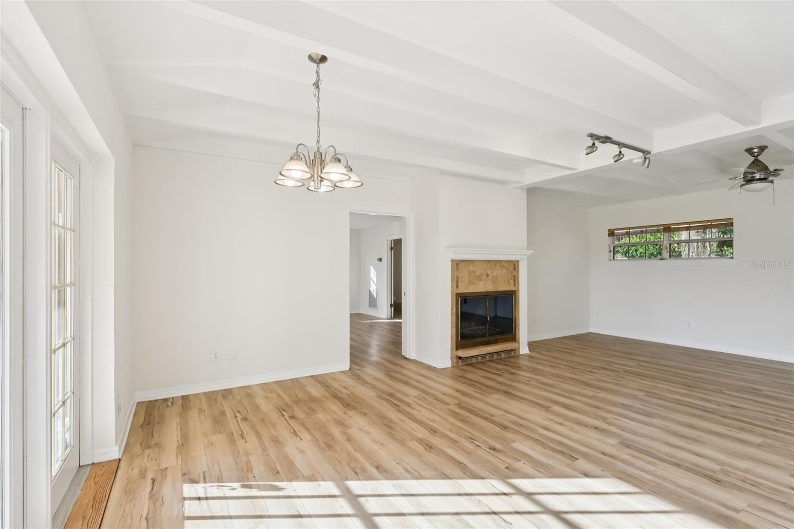 Image 10 of 43 For 131 Palmetto Avenue