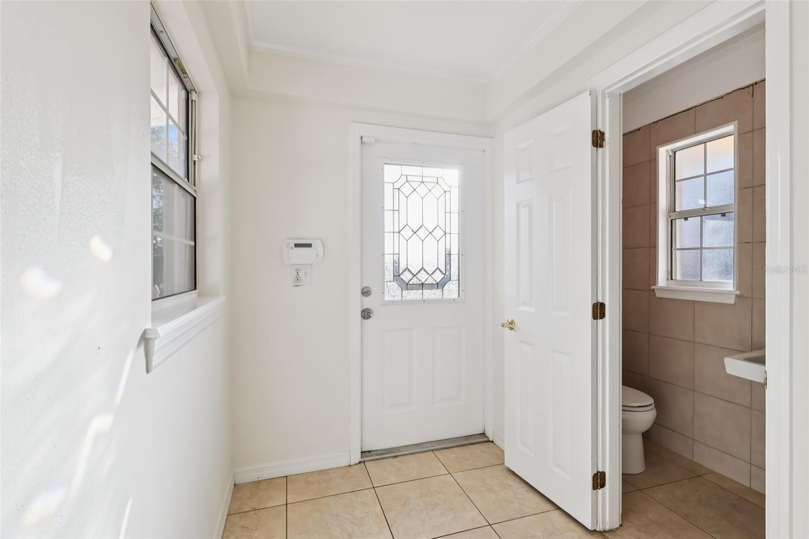 Image 28 of 43 For 131 Palmetto Avenue