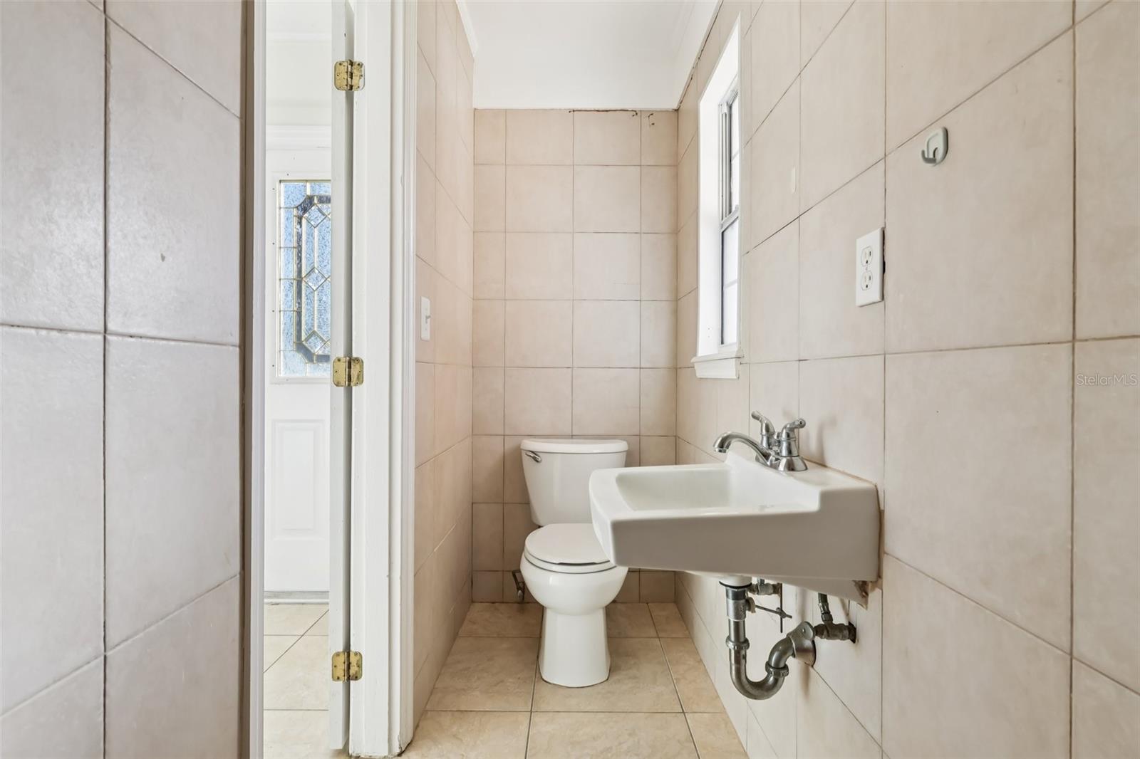 Image 35 of 43 For 131 Palmetto Avenue