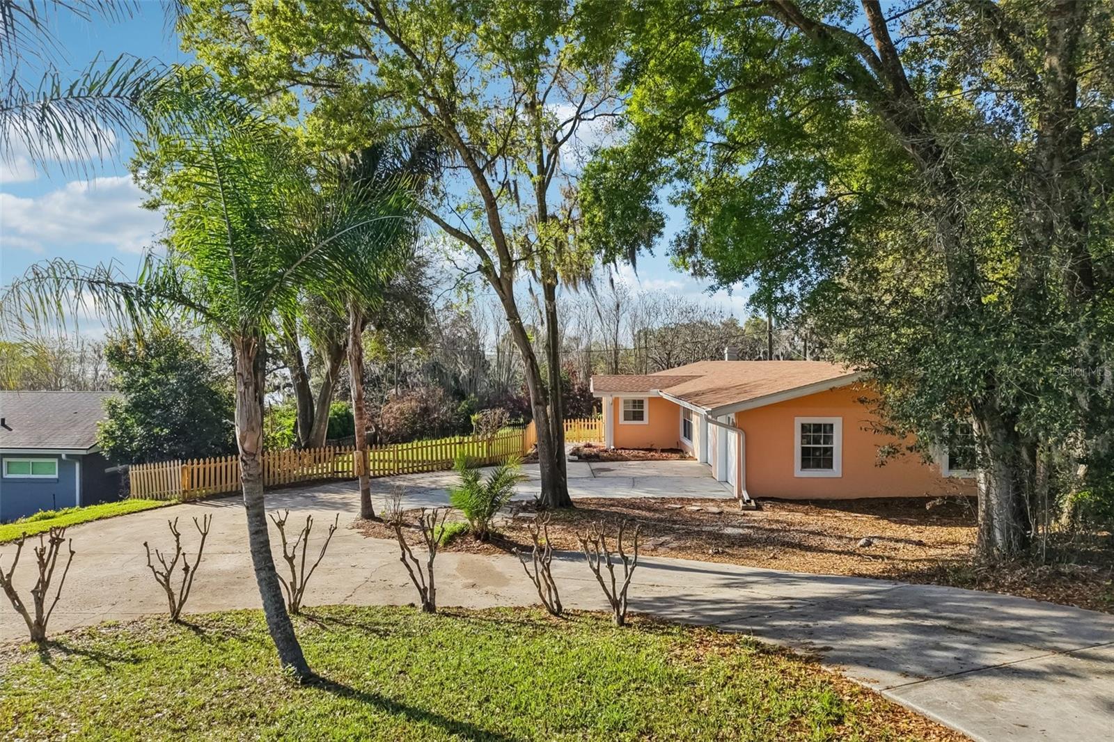 Image 37 of 43 For 131 Palmetto Avenue