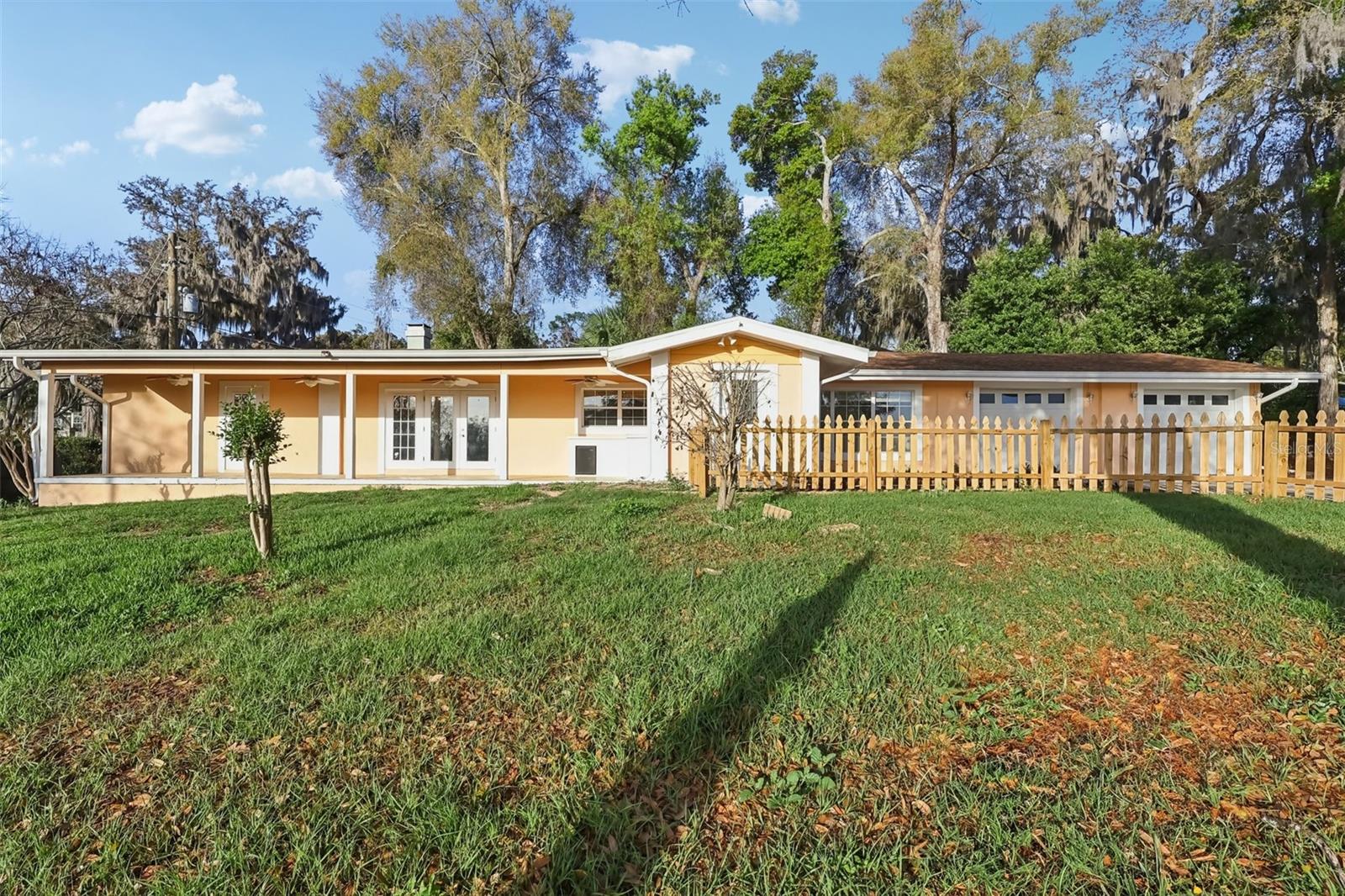 Image 4 of 43 For 131 Palmetto Avenue