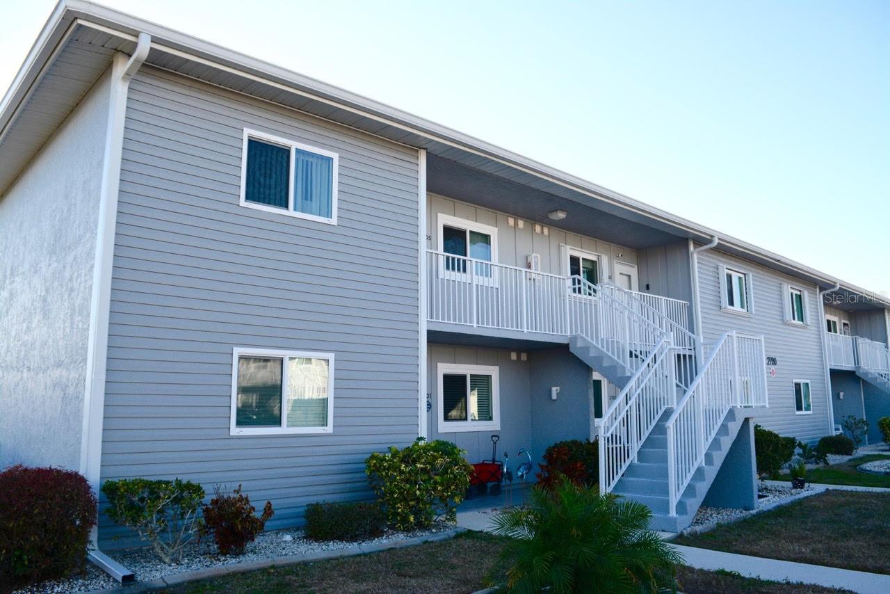 Image 2 of 43 For 12274 Egret Circle 2705