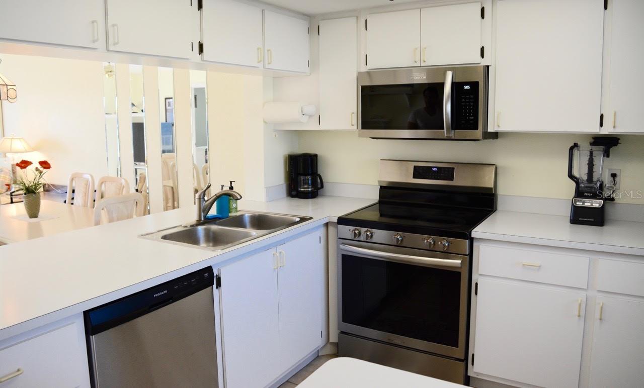 Image 5 of 43 For 12274 Egret Circle 2705