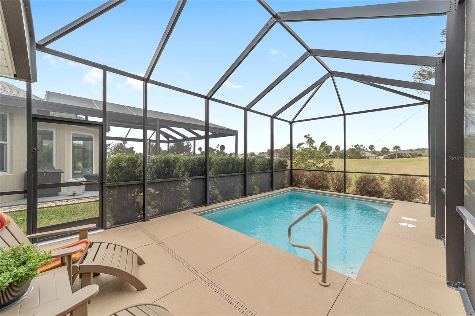 Image 4 of 76 For 2074 Biller Circle