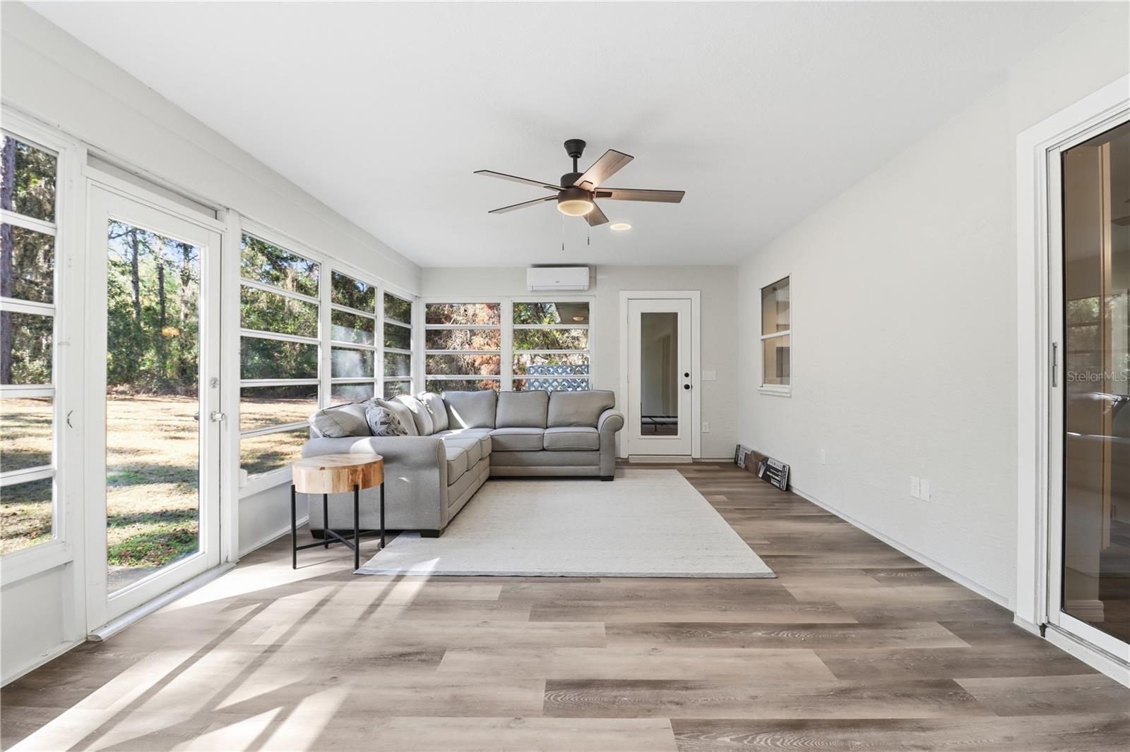 Image 11 of 46 For 1684 Olympia Street