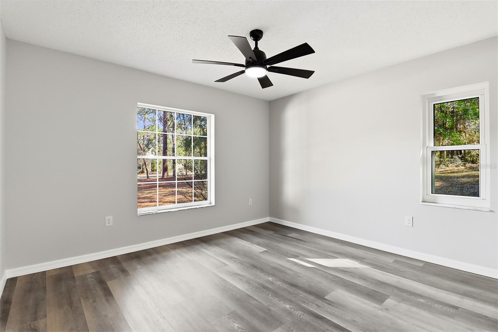 Image 34 of 46 For 1684 Olympia Street