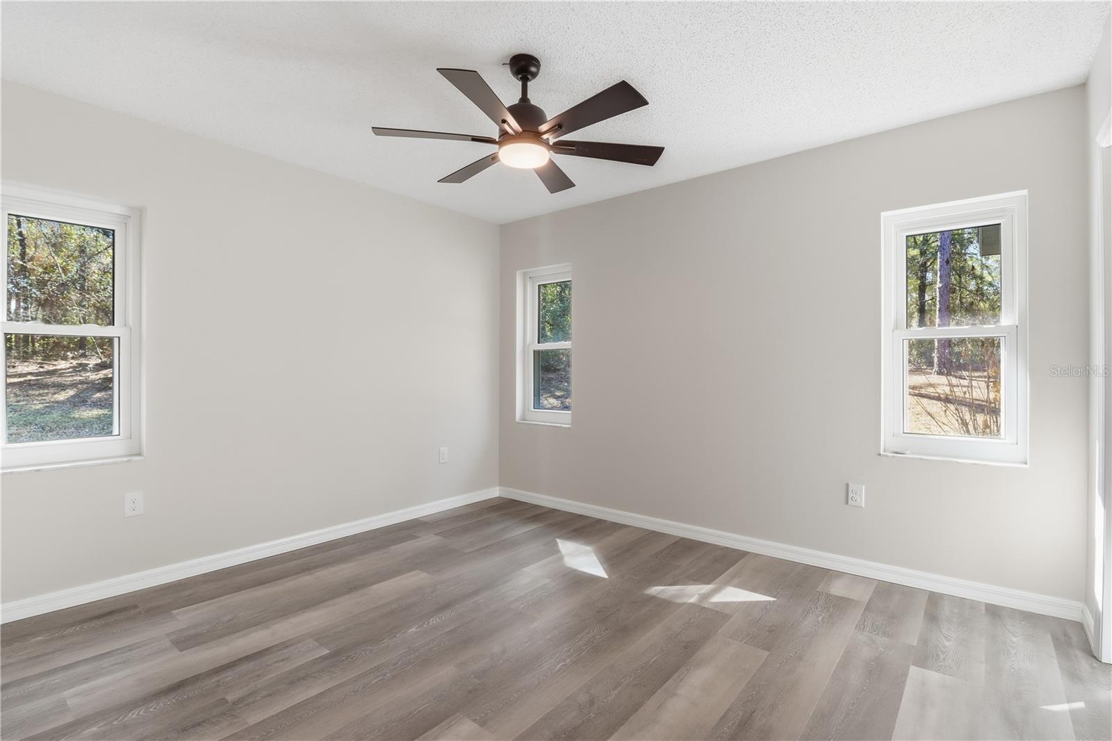 Image 38 of 46 For 1684 Olympia Street