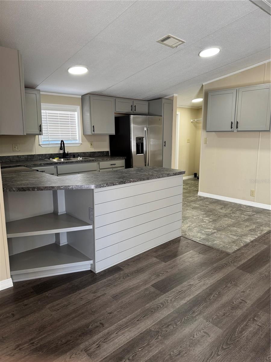 Image 9 of 20 For 5525 Evans Street