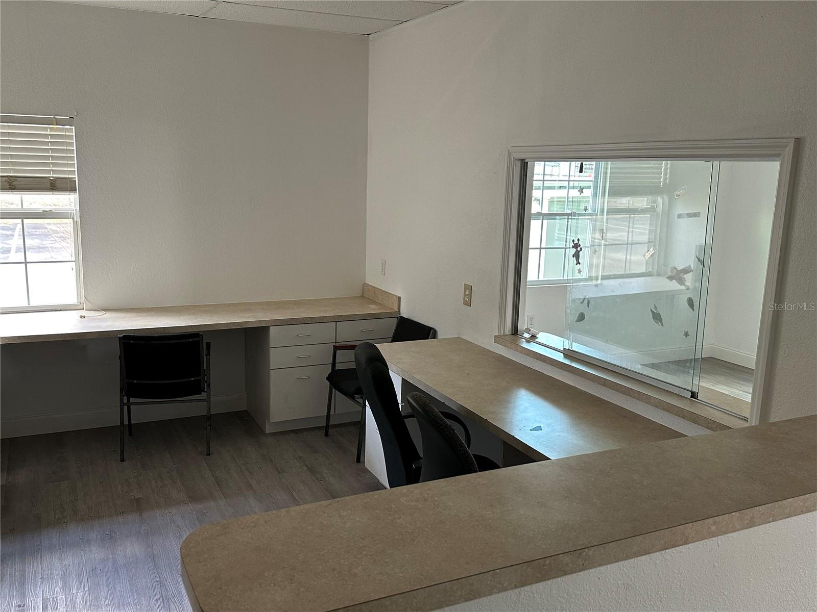 Image 12 of 24 For 401 North Boulevard