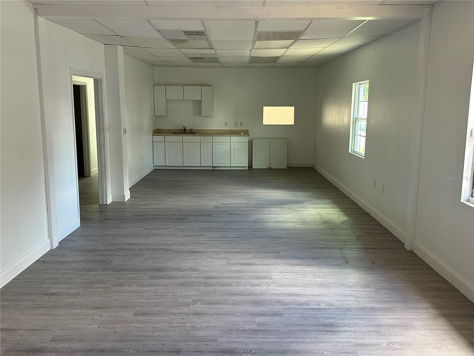 Image 13 of 24 For 401 North Boulevard