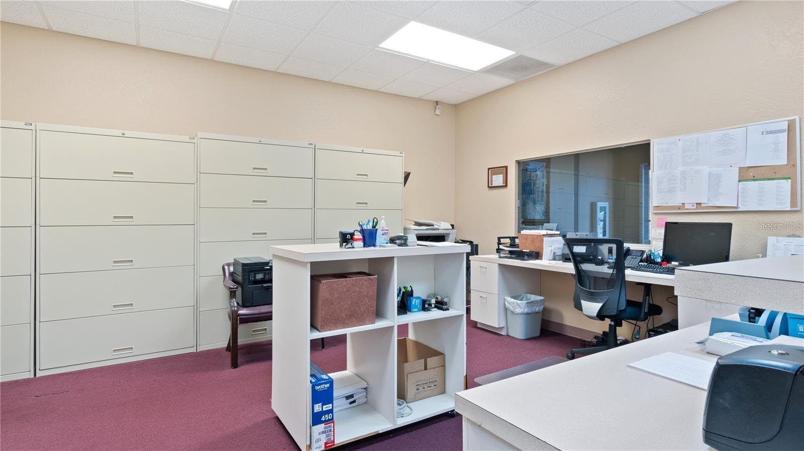 Image 19 of 24 For 401 North Boulevard