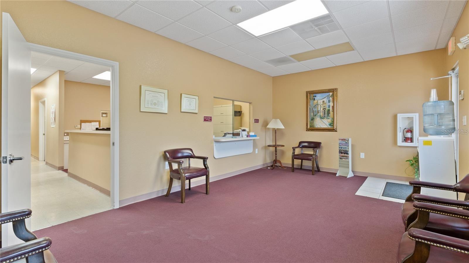 Image 4 of 24 For 401 North Boulevard