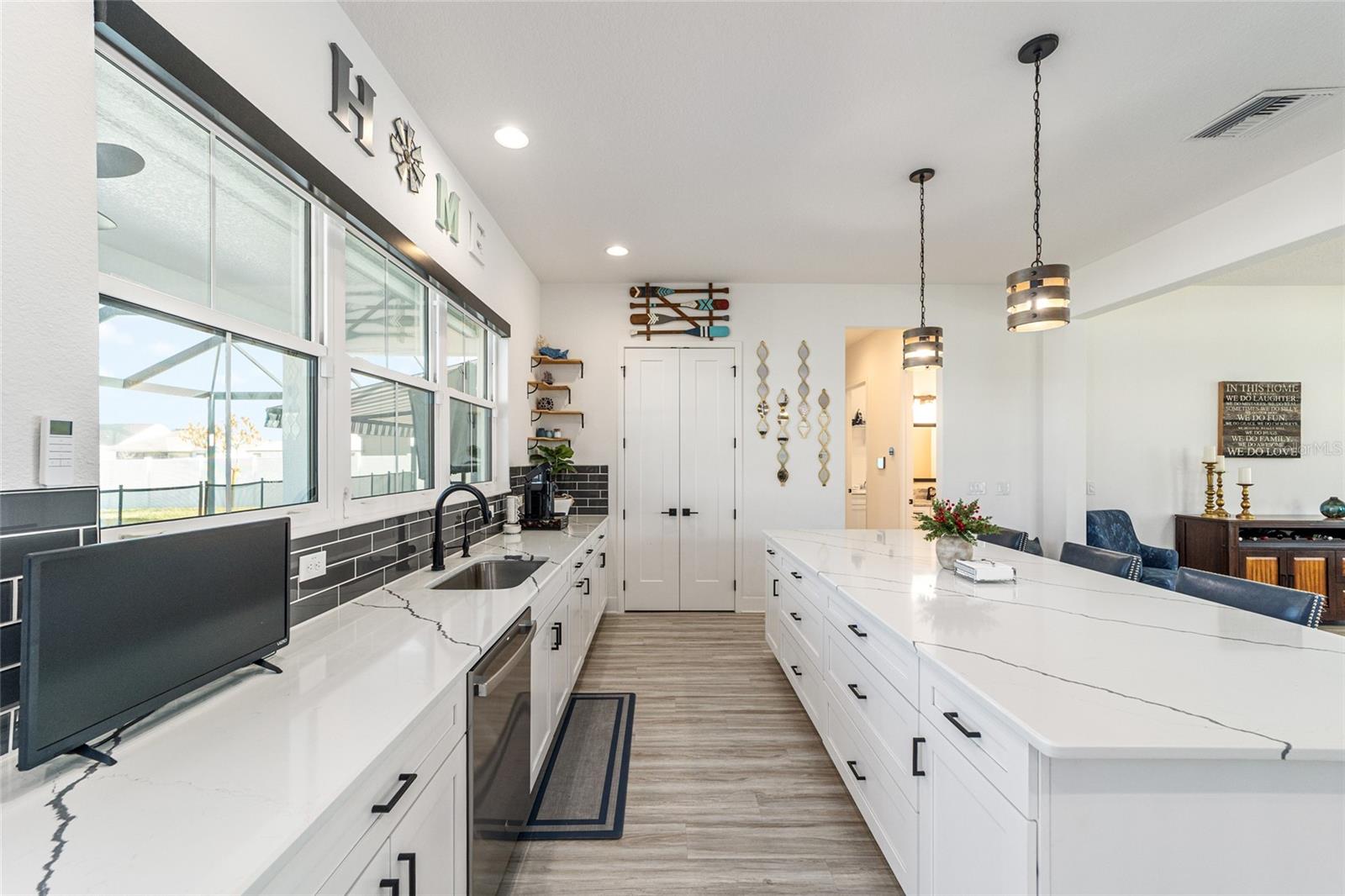 Image 31 of 97 For 2577 Zawacki Path