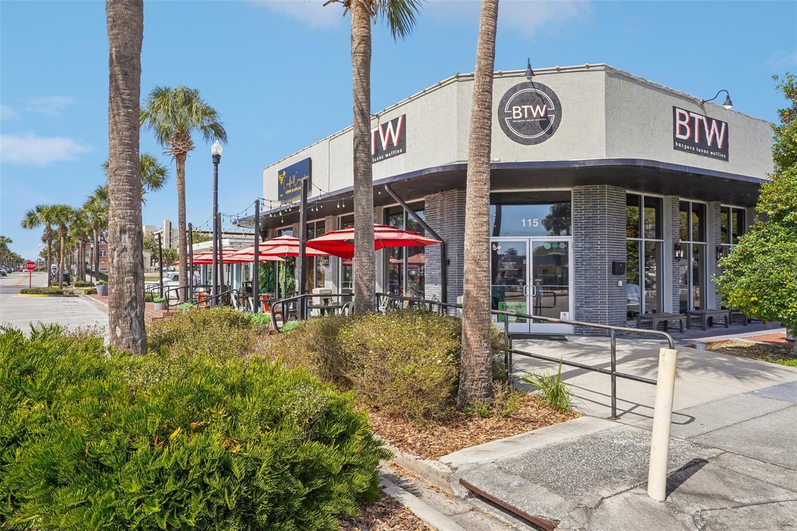 Image 29 of 68 For 1100 Caroline Street 106