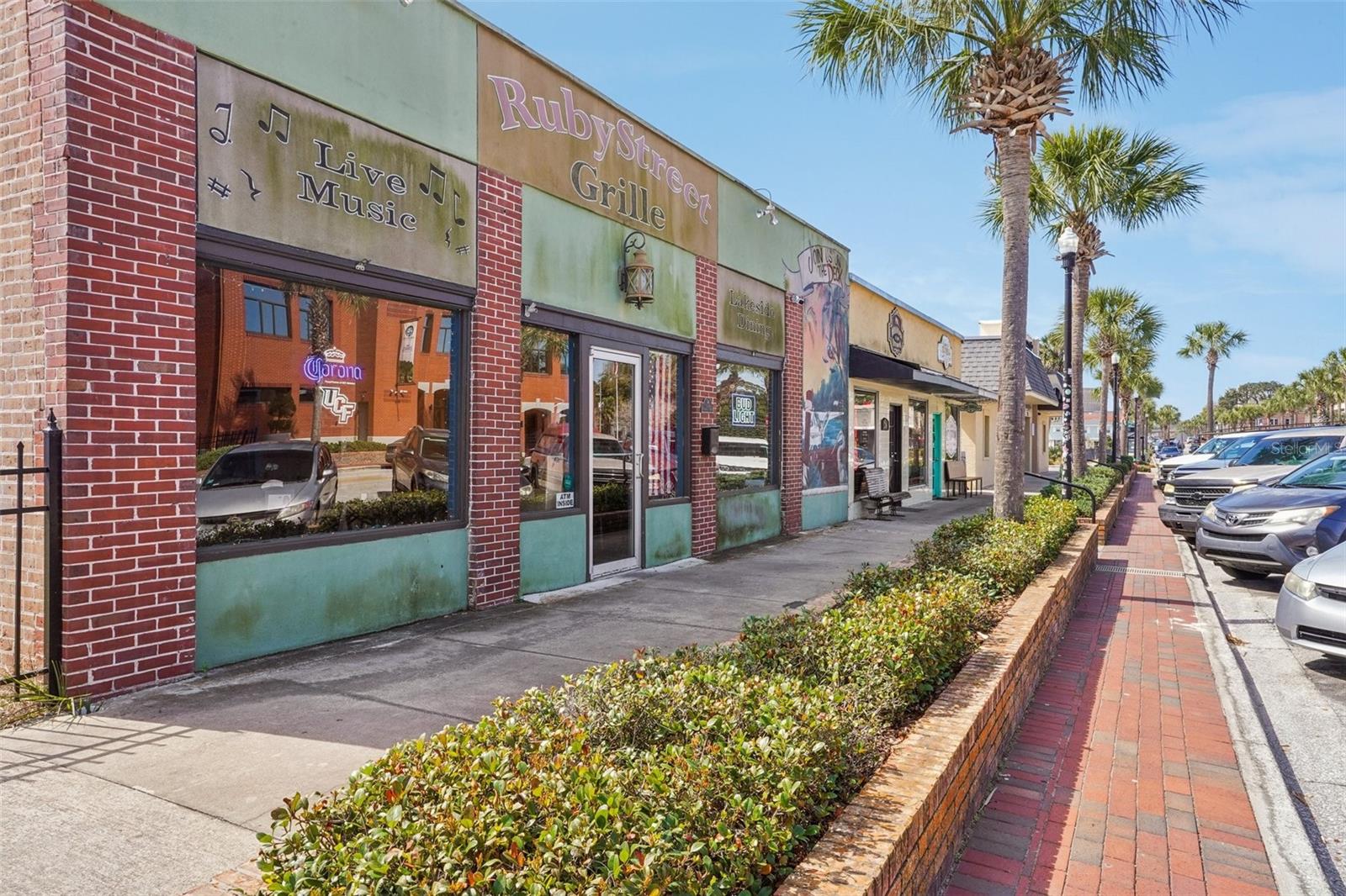 Image 31 of 68 For 1100 Caroline Street 106