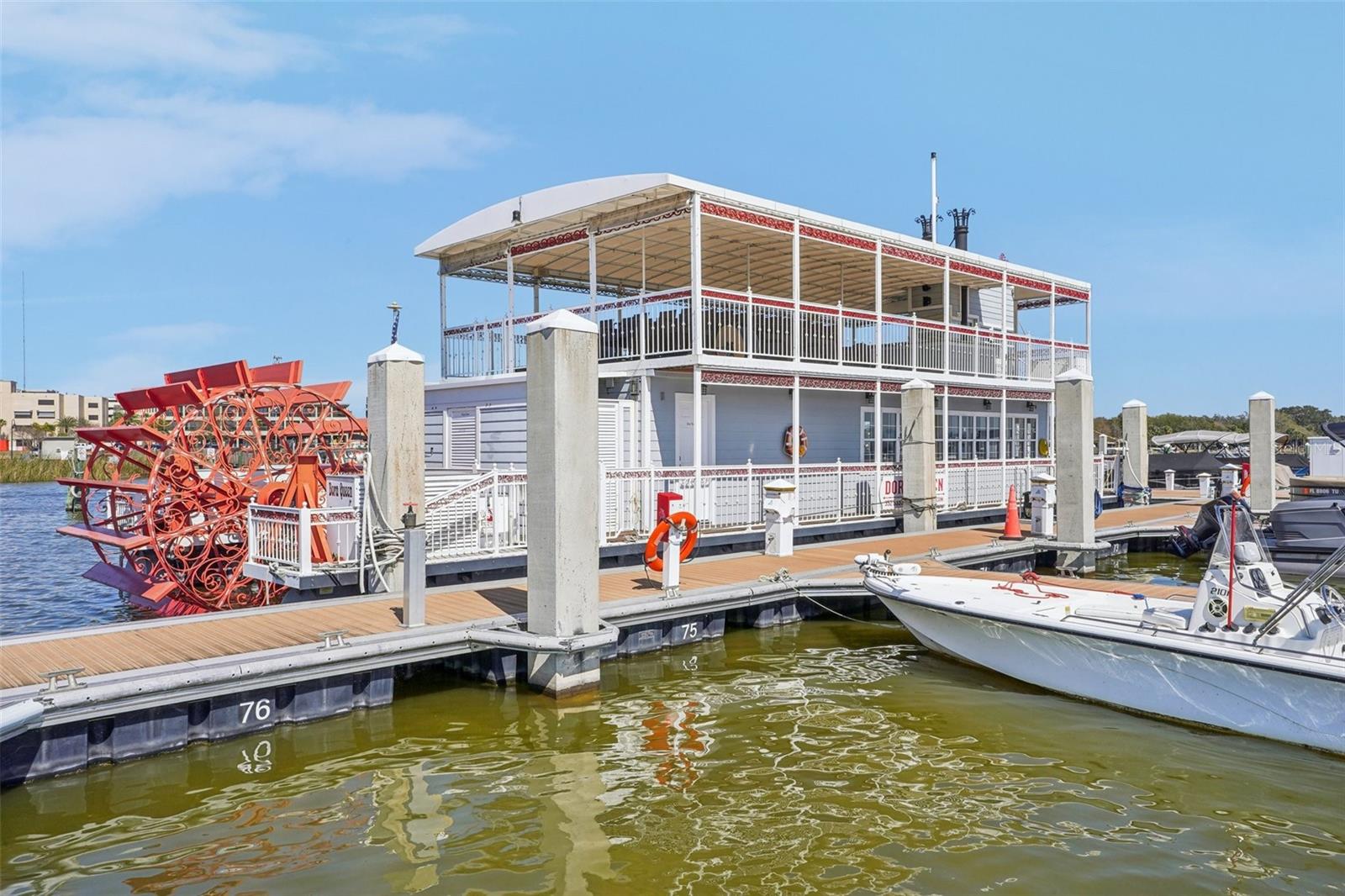 Image 40 of 68 For 1100 Caroline Street 106