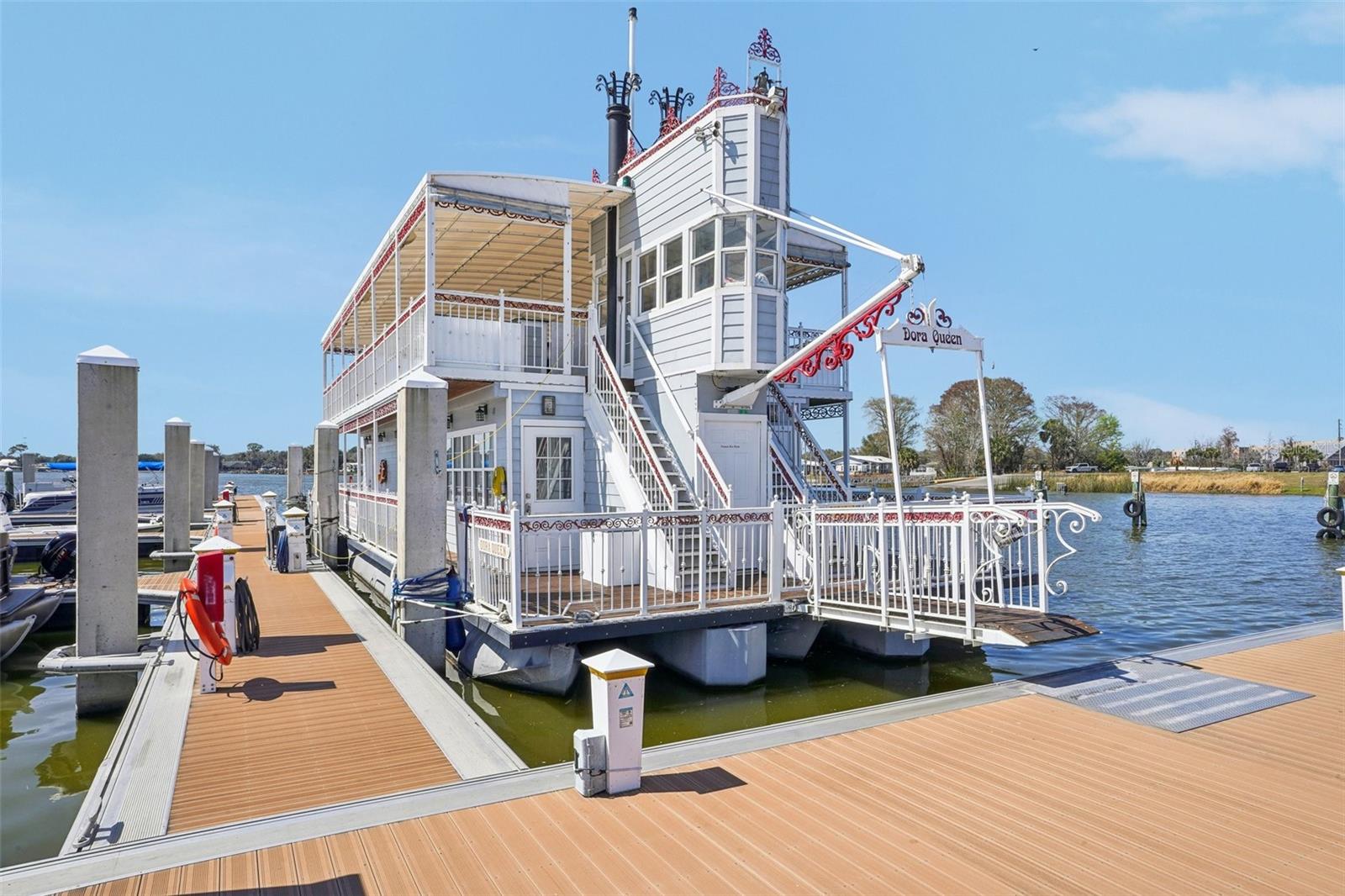 Image 41 of 68 For 1100 Caroline Street 106