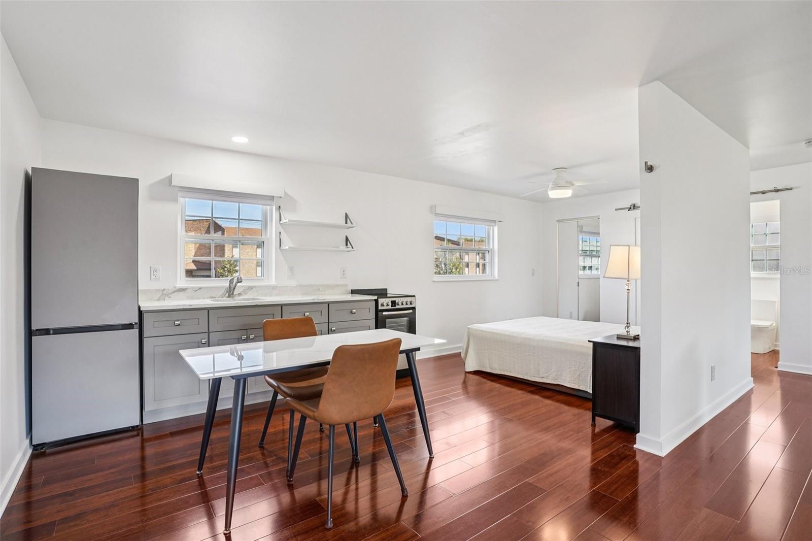 Image 55 of 68 For 1100 Caroline Street 106