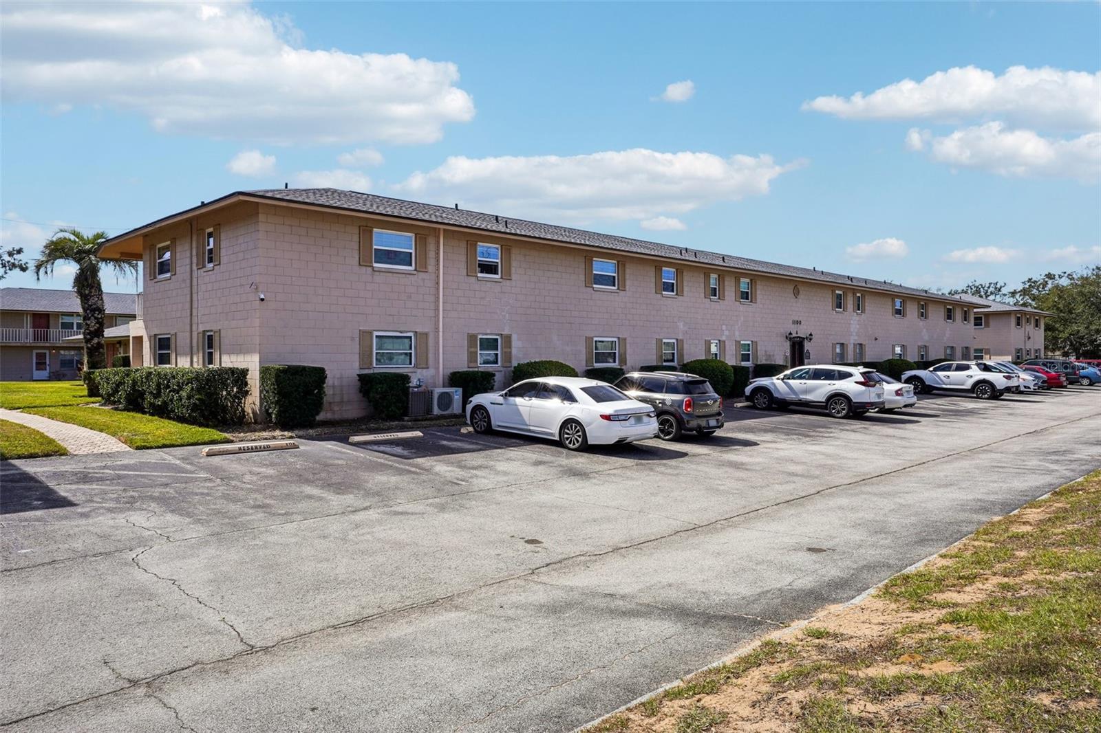 Image 61 of 68 For 1100 Caroline Street 106