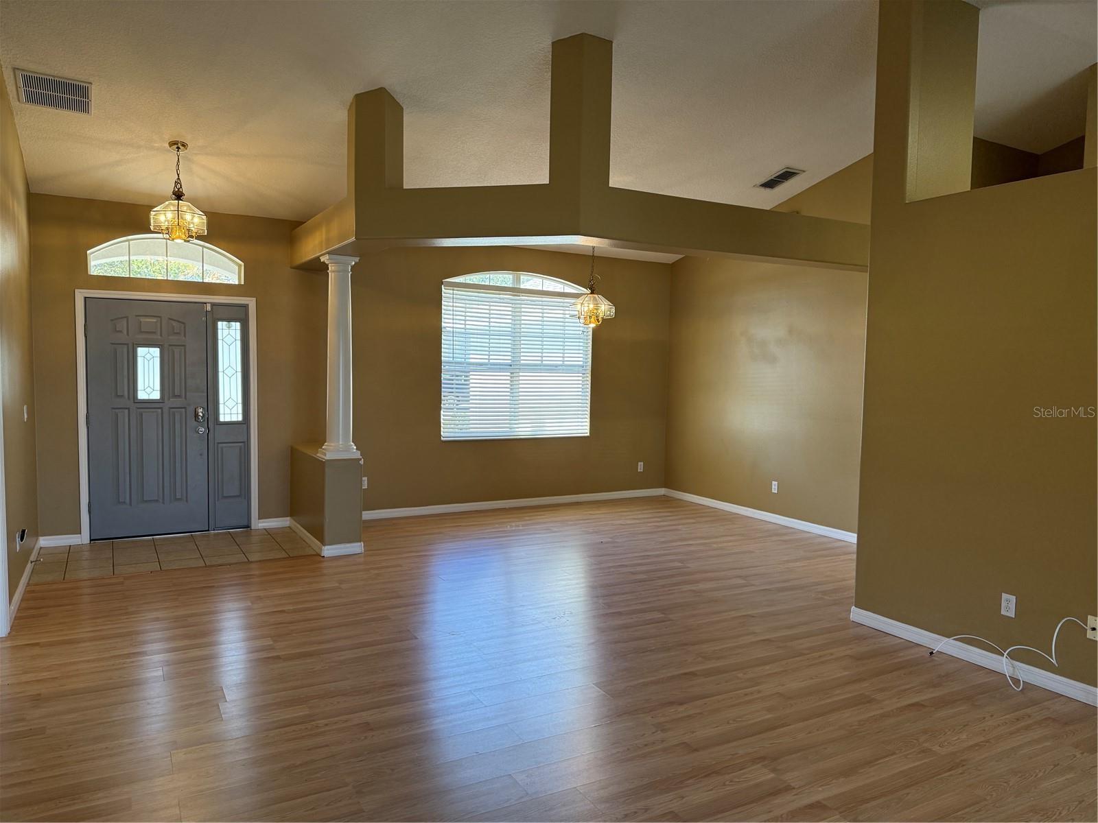 Image 4 of 27 For 1048 Princeton Drive