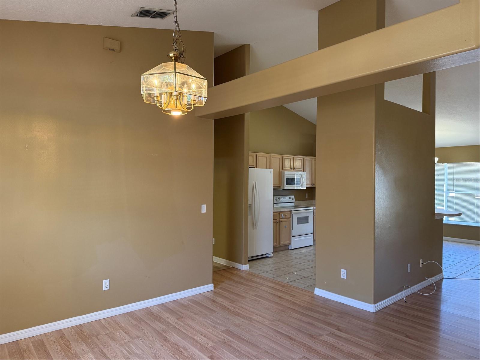 Image 5 of 27 For 1048 Princeton Drive