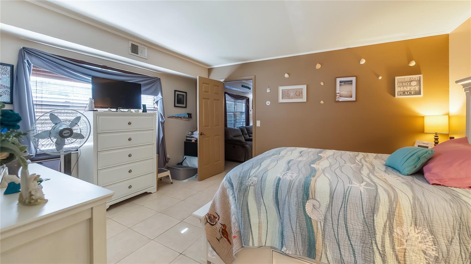 Image 13 of 39 For 87 Windtree Lane K