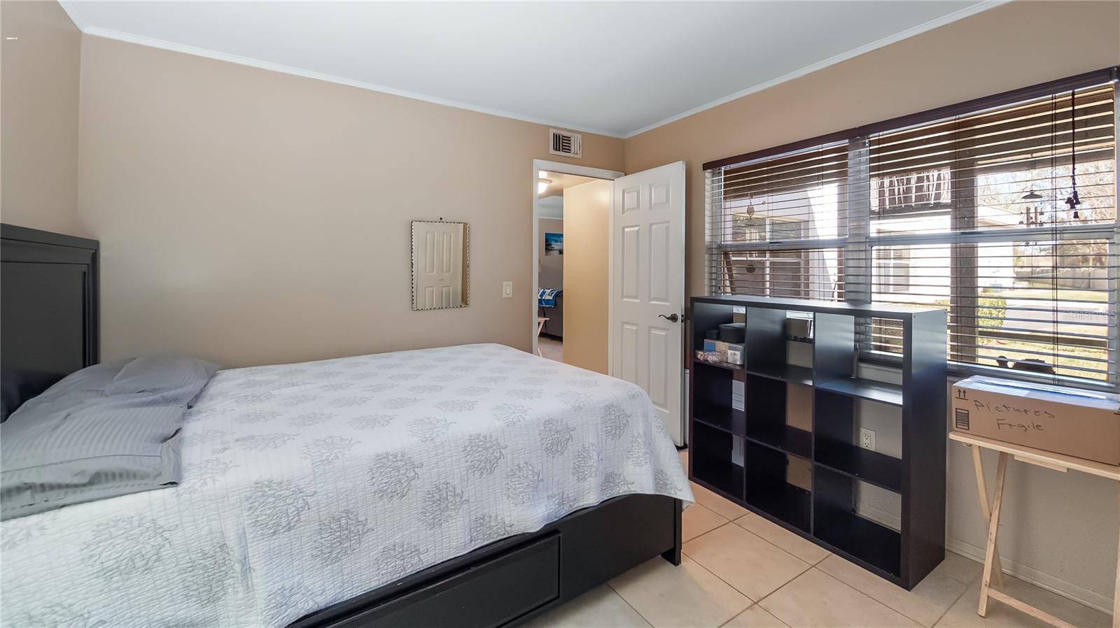 Image 17 of 39 For 87 Windtree Lane K