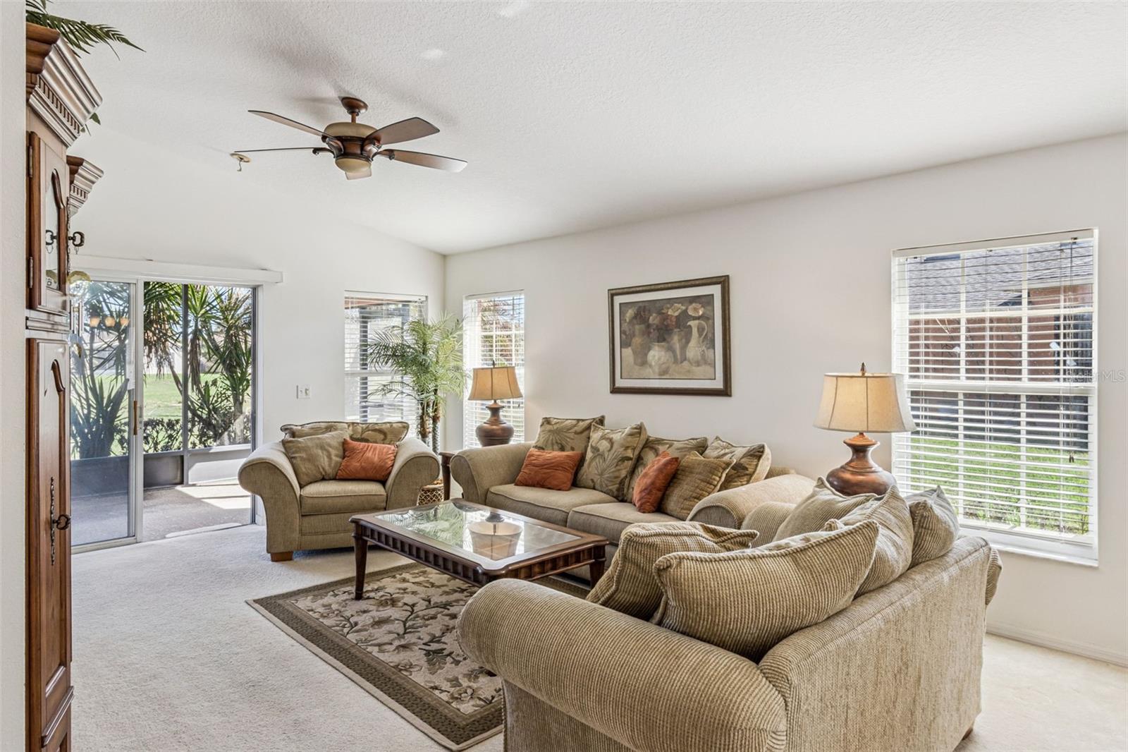 Image 11 of 64 For 524 Murano Drive