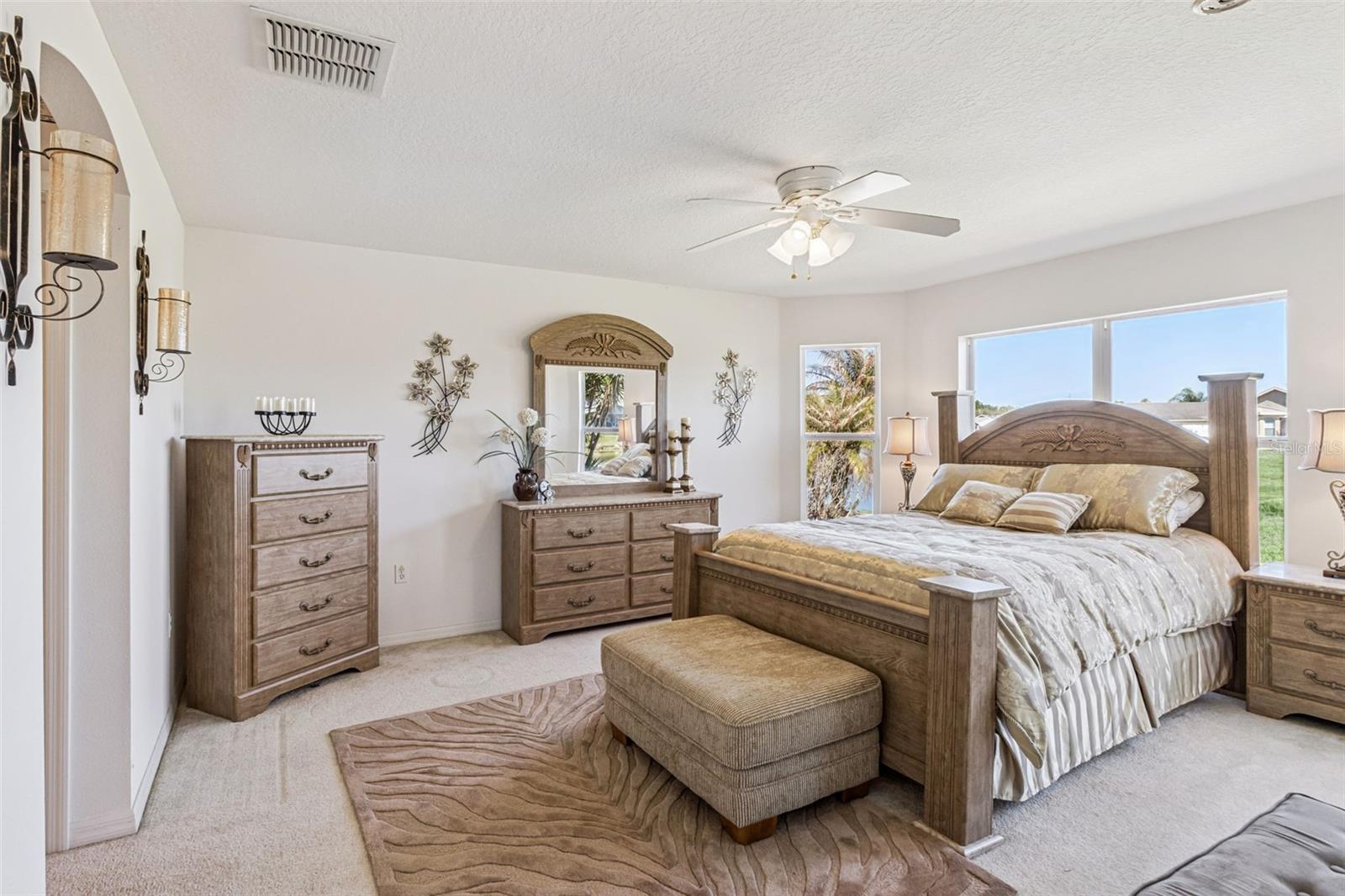 Image 22 of 64 For 524 Murano Drive