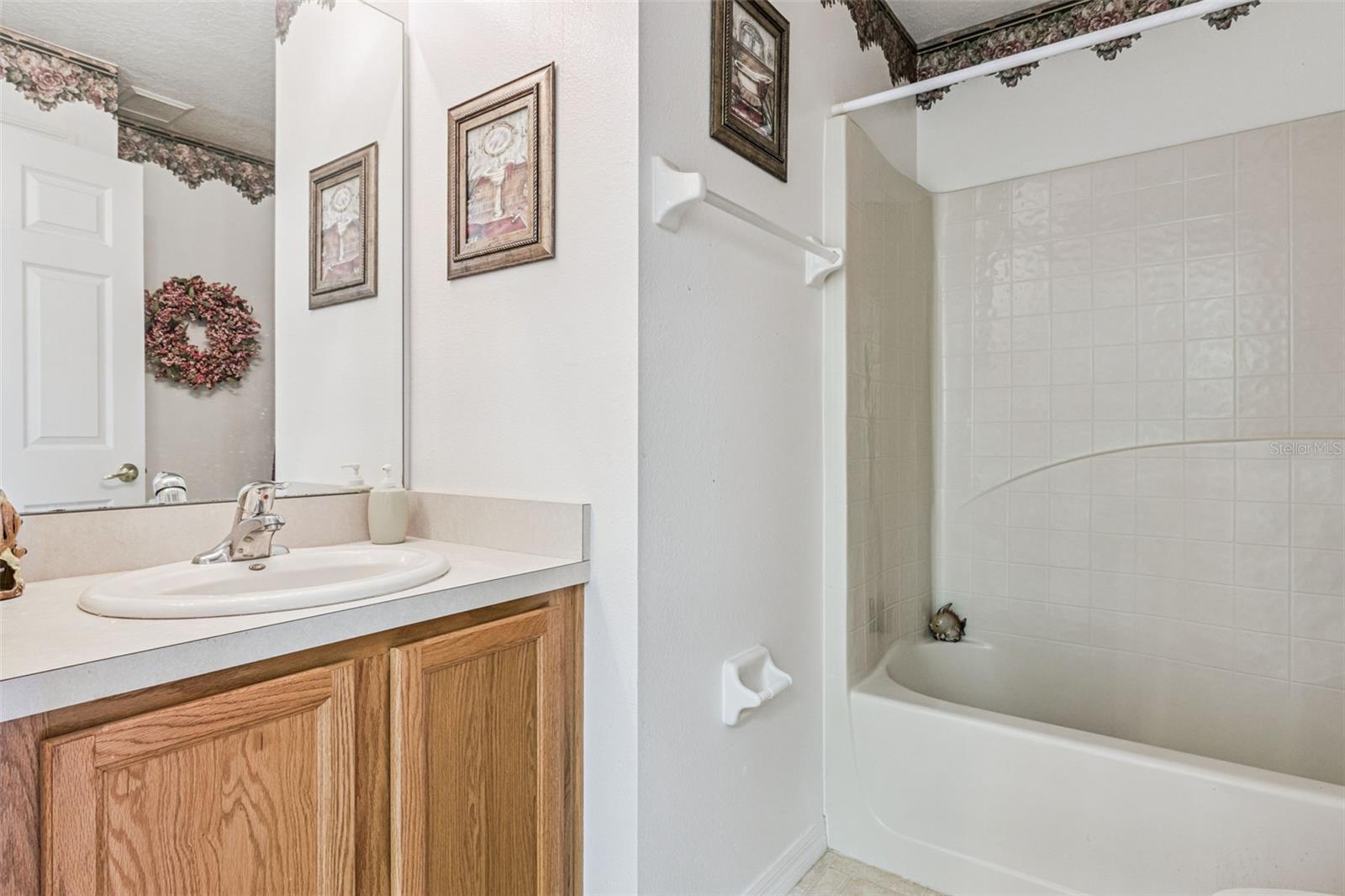 Image 28 of 64 For 524 Murano Drive