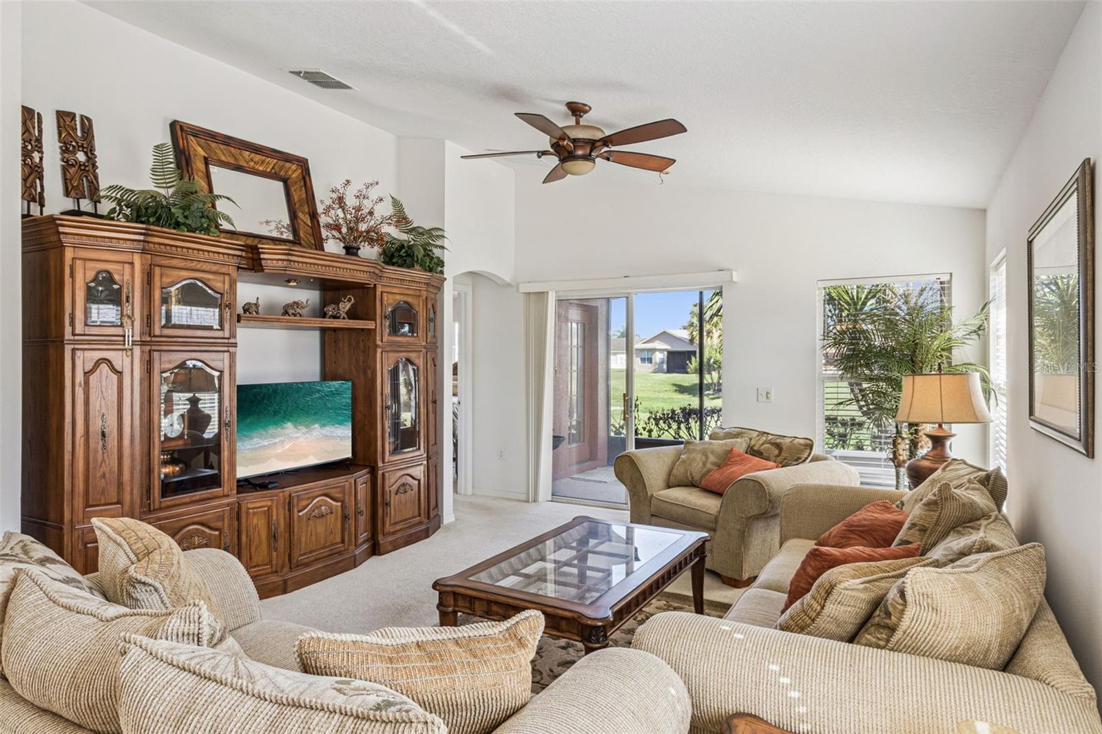 Image 9 of 64 For 524 Murano Drive