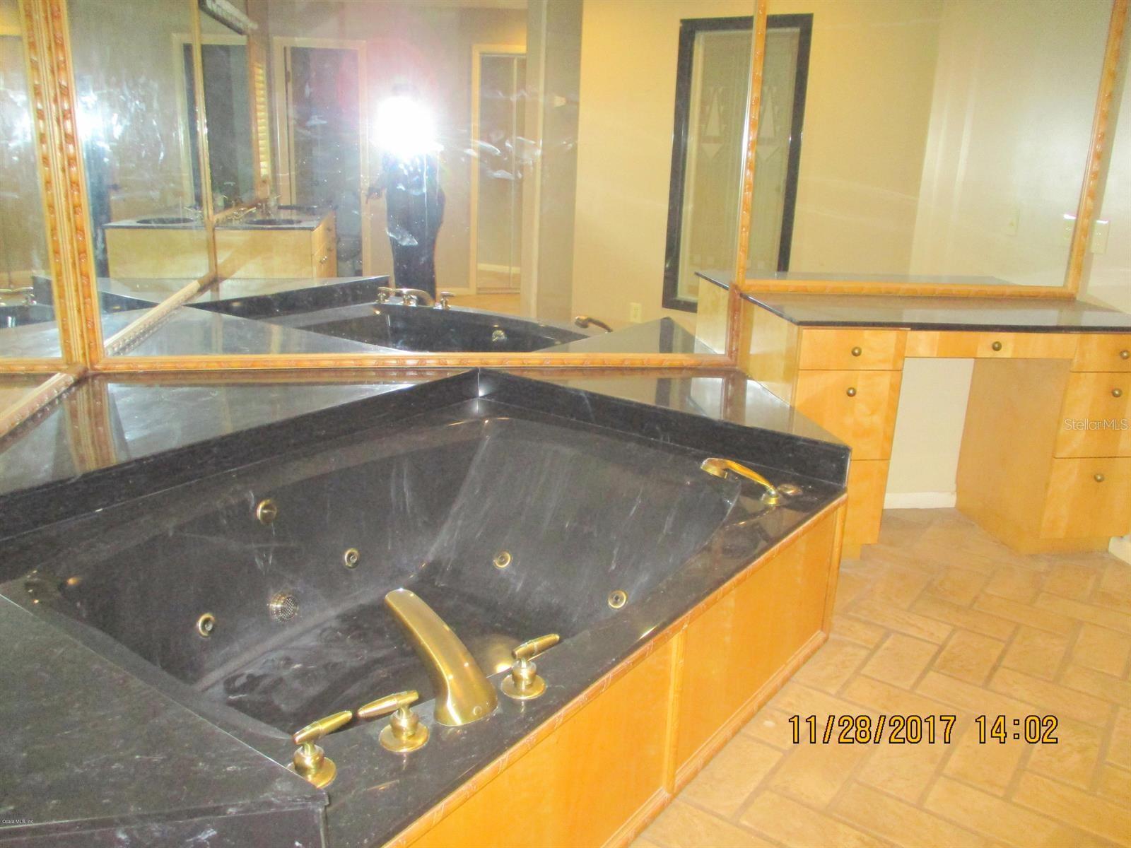 Image 8 of 17 For 731 46 Court