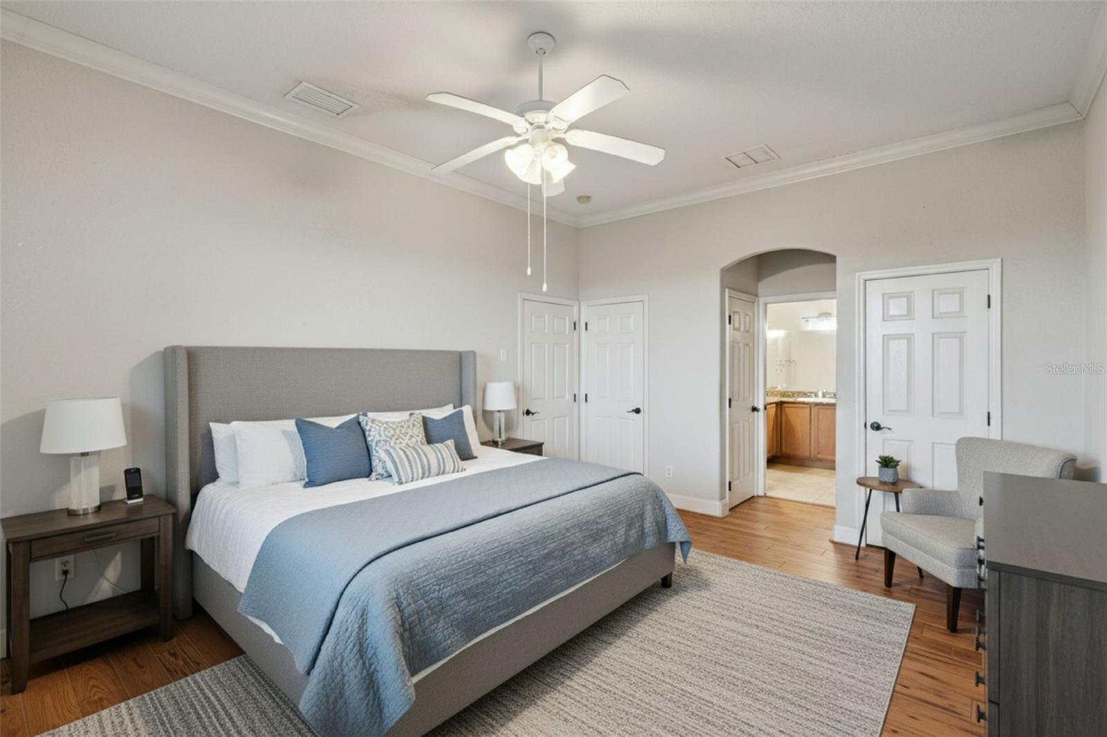 Image 12 of 26 For 1035 Green Gate