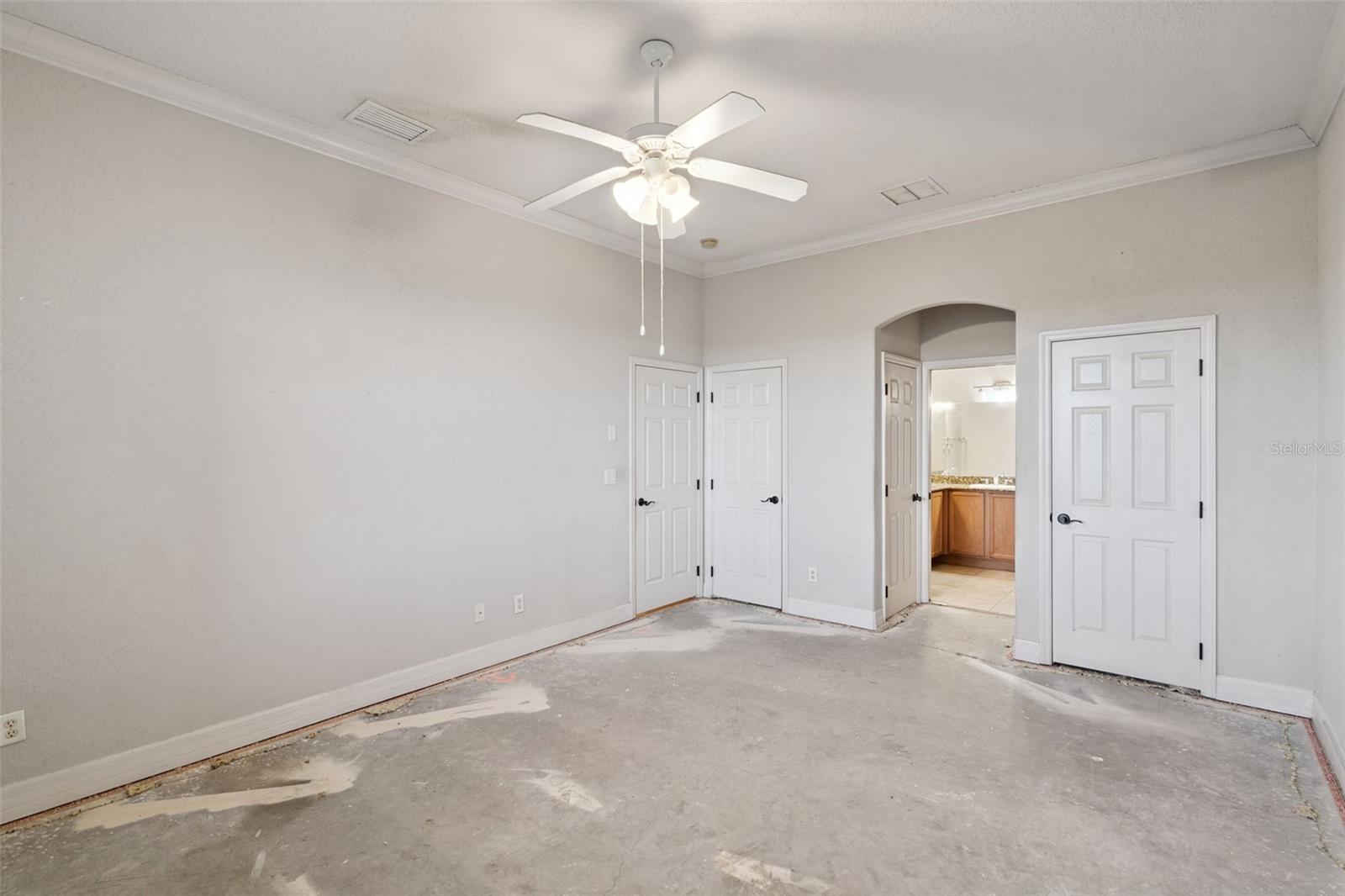 Image 14 of 26 For 1035 Green Gate