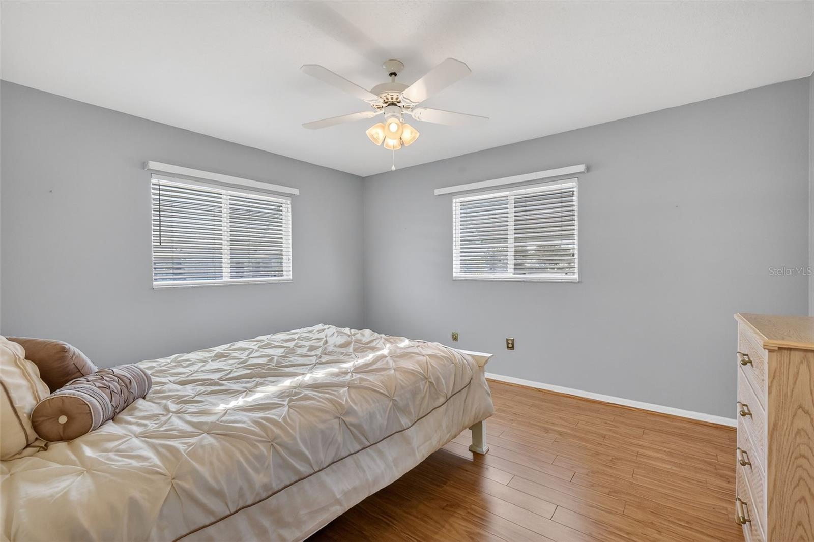 Image 11 of 22 For 17945 104th Terrace